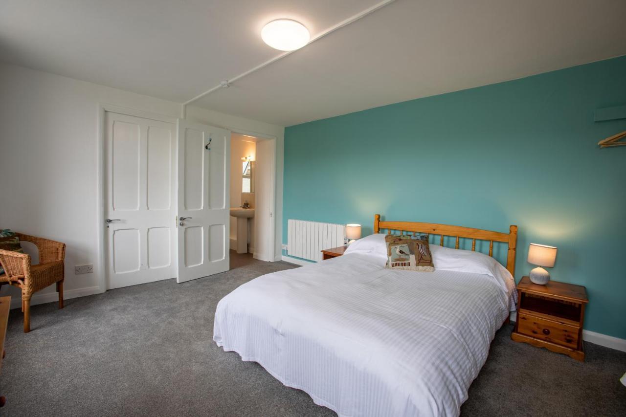 Oa Surf Club Bed and Breakfast Bude Eksteriør billede