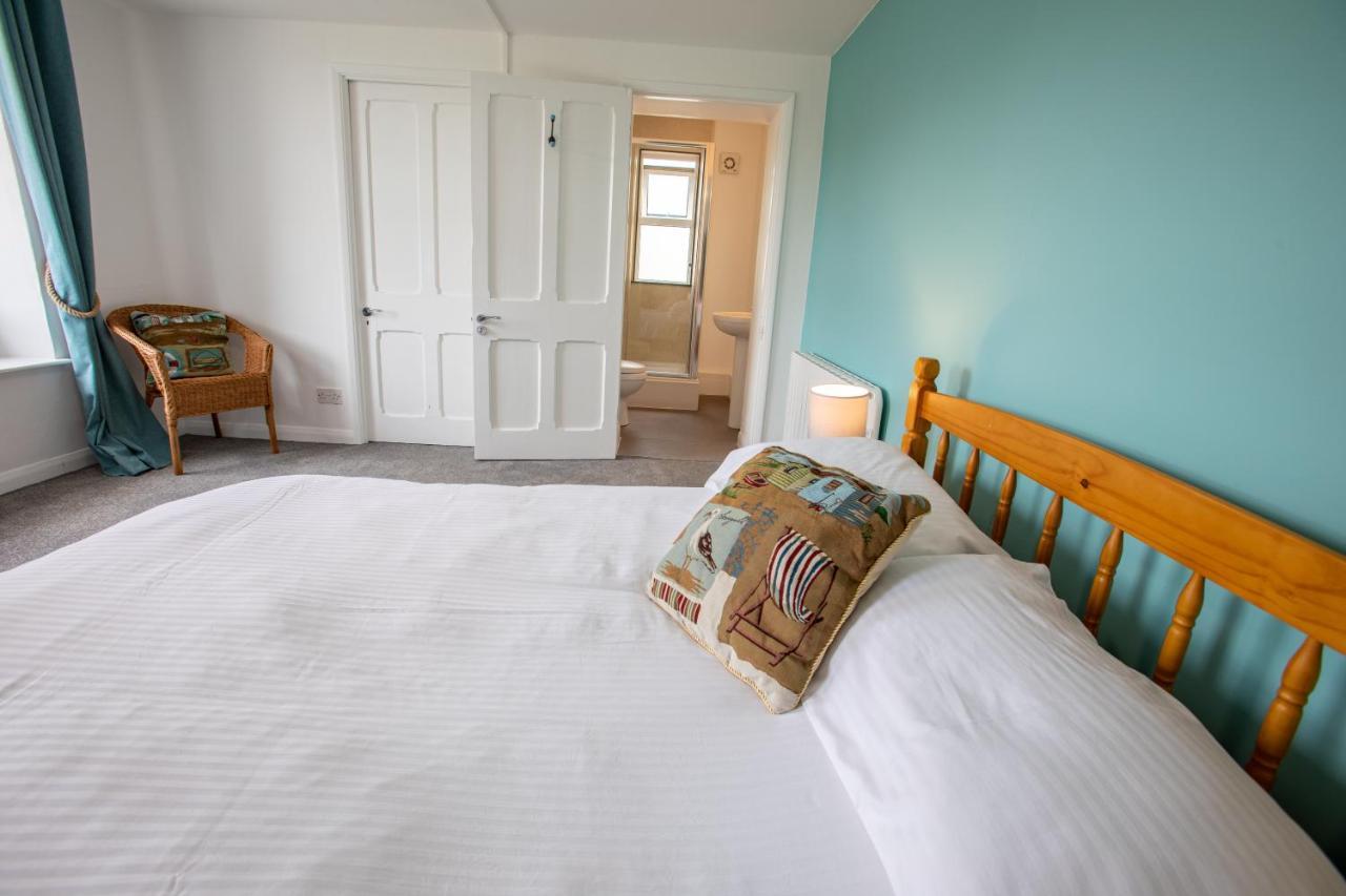 Oa Surf Club Bed and Breakfast Bude Eksteriør billede