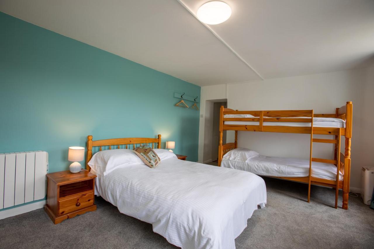 Oa Surf Club Bed and Breakfast Bude Eksteriør billede