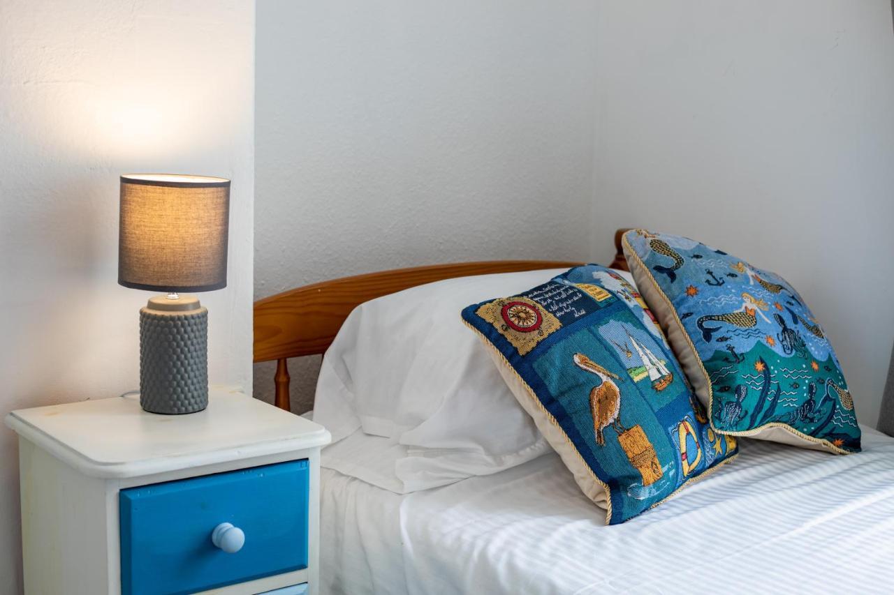 Oa Surf Club Bed and Breakfast Bude Eksteriør billede